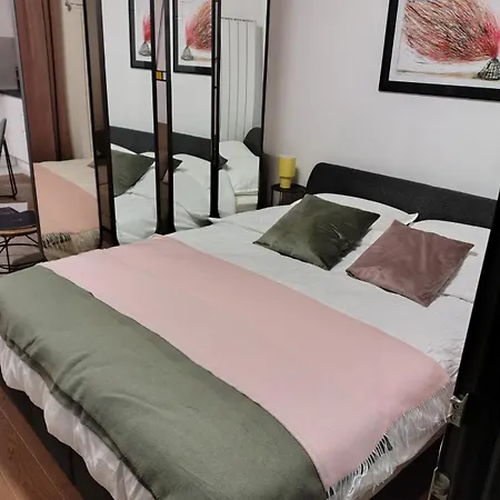 Urban Elegance דירה *